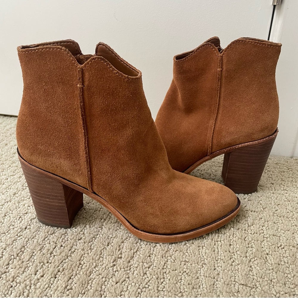 EUC Dolce Vita Women's Seyon Stacked Heel Ankle Booties SIZE 7.5 - Picture 5 of 5